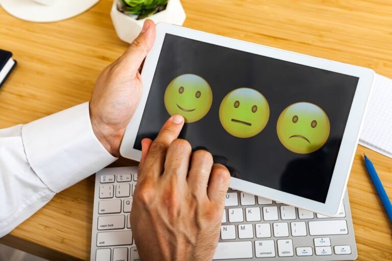 Warsztaty plastyczne i rozpoznawanie emocji u 3-latków