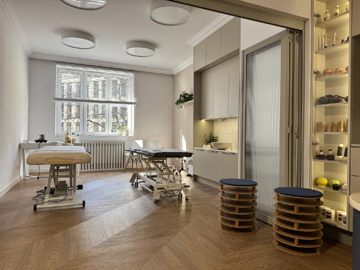 Wnętrze akademii Soma Group, szkoły masażu w Krakowie